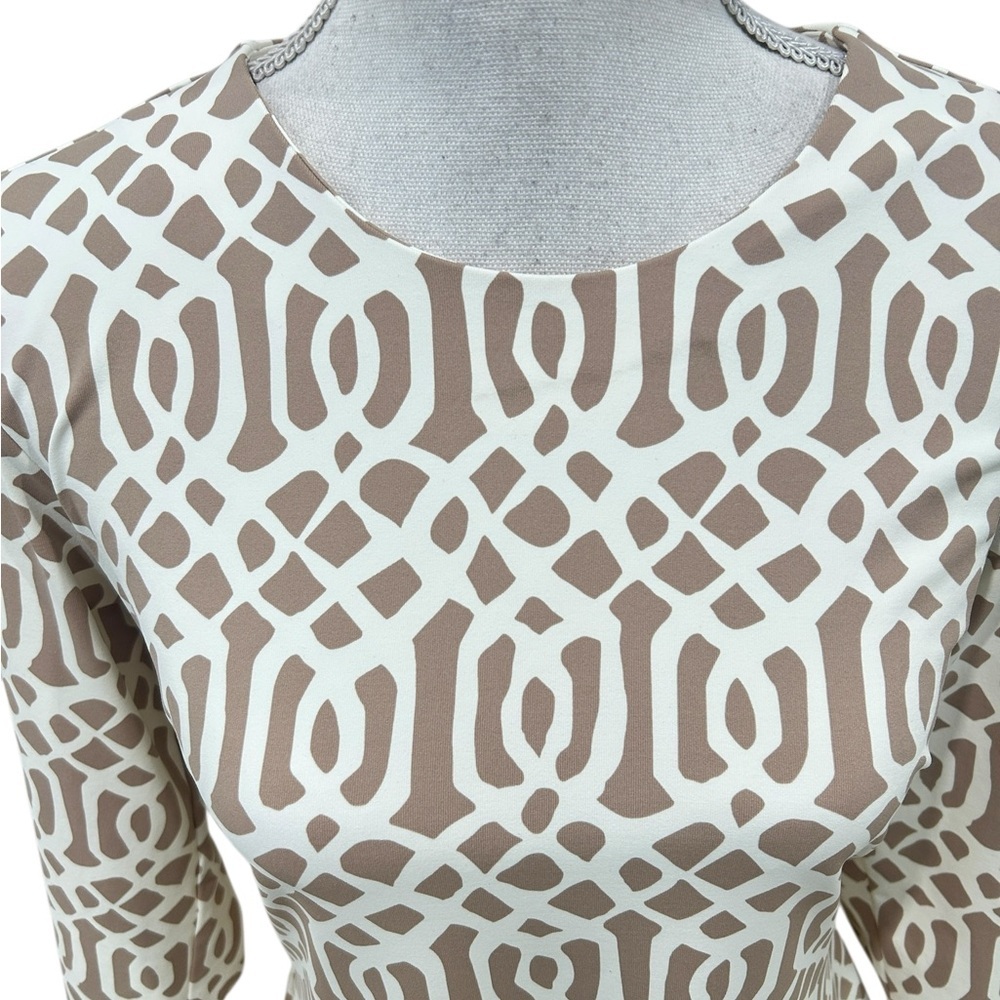 J. McLaughlin Tan and White Patterned Long Sleeve Dress signature fabric large - Picture 4 of 9